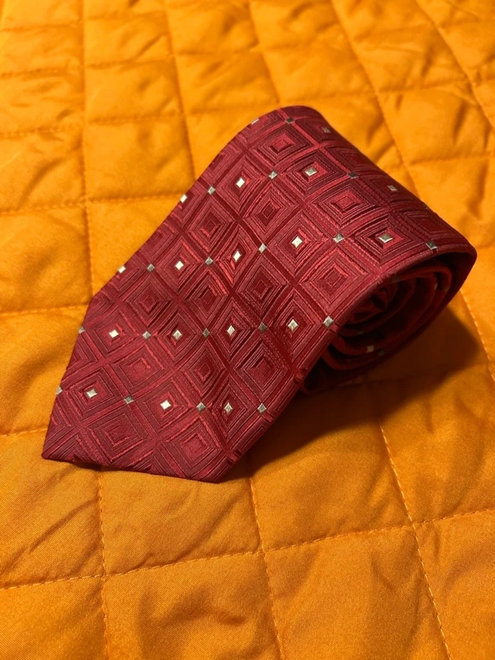 Corbatas de seda estampadas de diseñador Michael Kors para hombre Foto 2 de 4