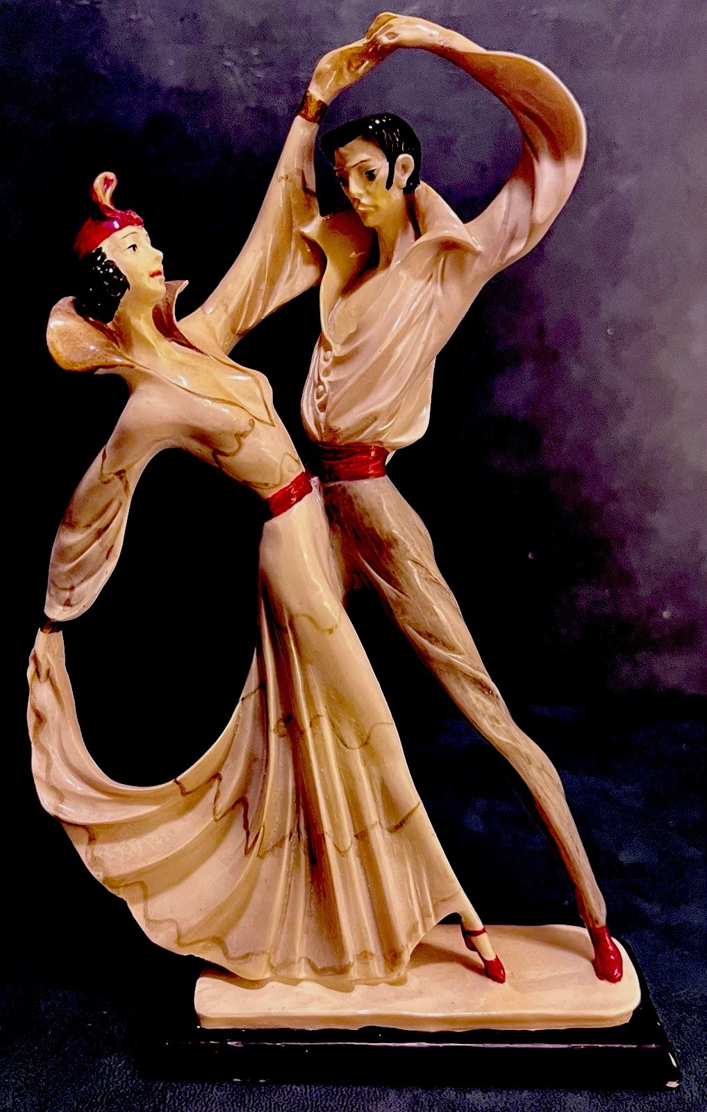Art Deco dancing couple figurine statue signed Amilcare Santini, made in Italy
