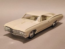1967 Chevrolet Impala Ss Hardtop 125 Scale Dealer Promo - Ermine White N.mint 1967 Chevrolet Impala Ss Hardtop 125 Scale Dealer Promo - Ermine White N.mint