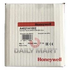 New In Box HONEYWELL A4021A1002 Burner Controller