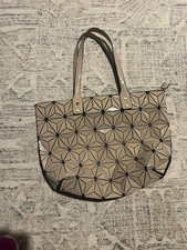 BAO BAO ISSEY MIYAKE Women's Classic handbag Crossbody Pillow Bag