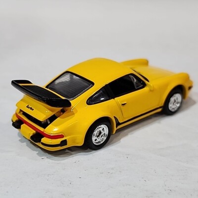 2002 Hot Wheels 100% Motor Trend Parts 1:64 Porsche 930 Turbo