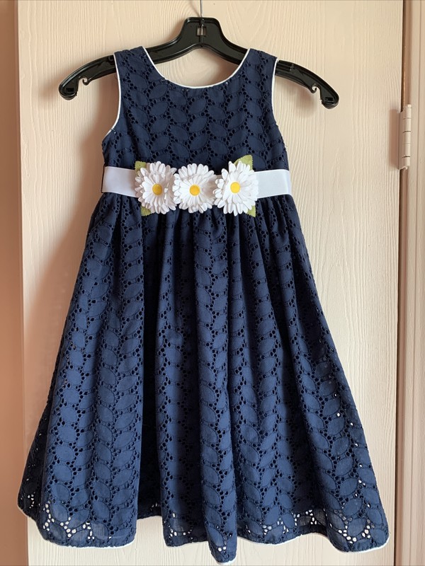 EUC Girl Dress by Sweet Heart Rose Navy Blue Eyelet Fabric Sleeveless Size 6