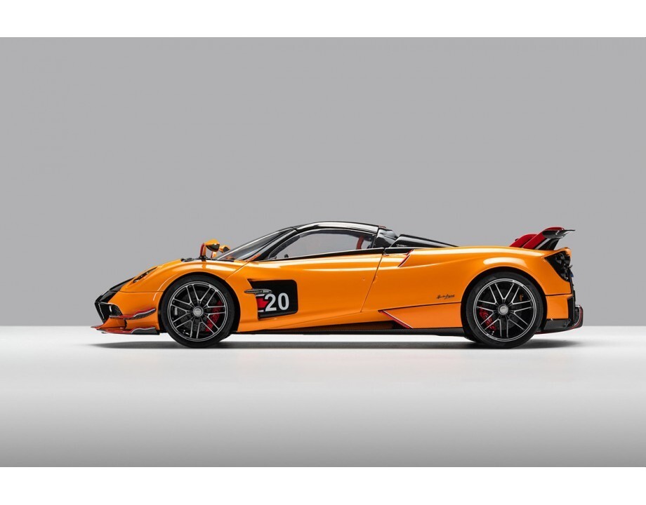 LCD Models Pagani Huayra Roadster BC Orange/Black 1/18. LCD18008
