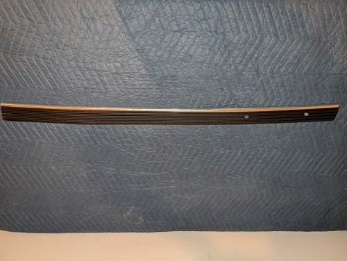 New OEM Old Stock GM Molding,Front Side Door Lower 15740102