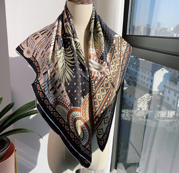 Twill Silk 14 Momme Neckerchief Scarf Women Bandana Square 35'' leopard Print