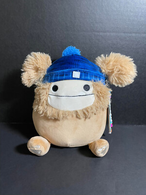 Squishmallow 7.5'' Benny Bigfoot Blue Cap w/beaded ''I   SQUISH'' Charm/Accessories