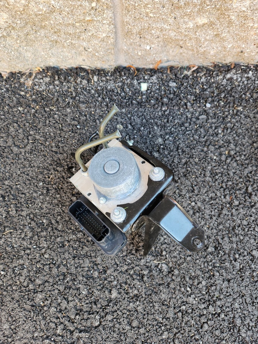 2018-2019-2020 Honda Fit ABS Anti Lock Brake Actuator Pump OEM | eBay
