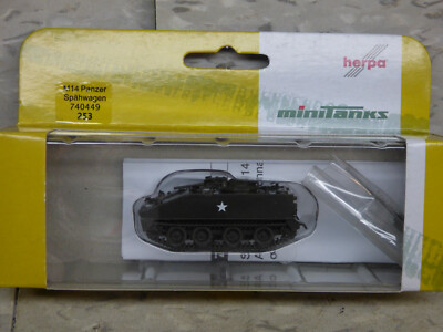 Roco Minitanks / Herpa  Modern US M-114 A1 Armored Personnel Carrier Lot #577X