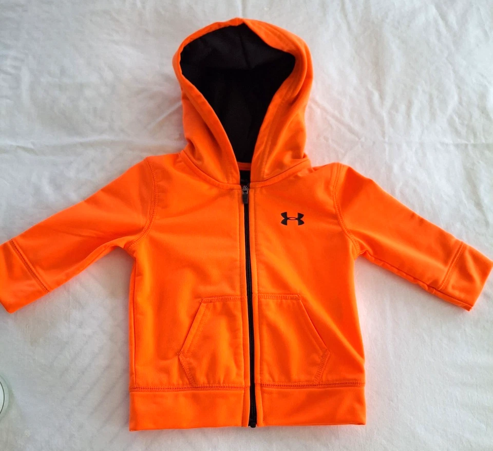 Macacão Under Armour infantil masculino 2 peças, laranja/cinza, 3-6 meses - Imagem 2 de 4