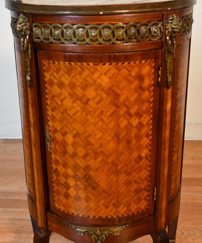 Antiguo soporte de gabinete francés Luis XV de la década de 1890 con incrustaciones de madera satinada de mármol Foto 3 de 4