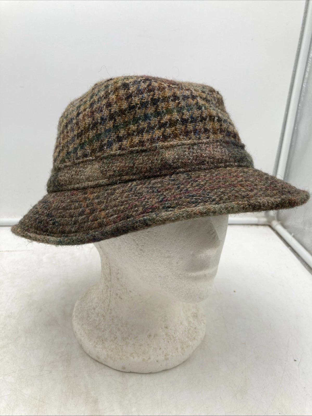 Vtg Harris Tweed Mistral Mens Wool Bucket Hat Brown Green Plaid Size 7-3/8 59cm