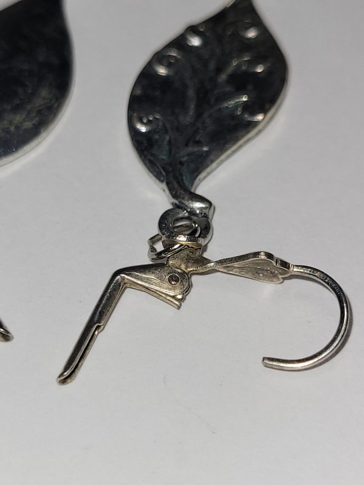 Silvertone Leaf Dangle Leverback Statement Earrin… - image 13