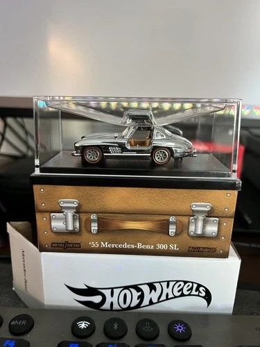 Hot Wheels Red Line Club '55 Mercedes-Benz 300 SL In Chrome