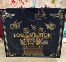 🎄New authentic LOUIS VUITTON Holiday 2025 Limited Edition Shopping Bag