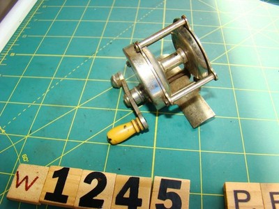 climax fishing reel W1245 PF CLIMAX SMALL ANTIQUE FISHING REEL