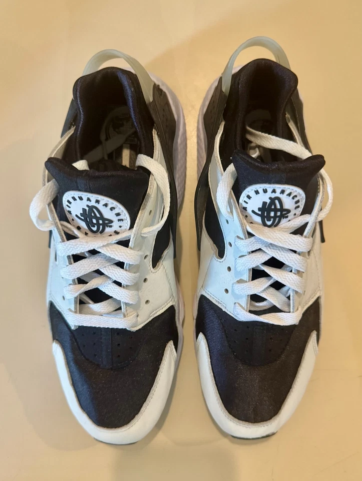 Nike Air Huarache Noir et blanche EU 44 - Très bon état - Photo 2/4