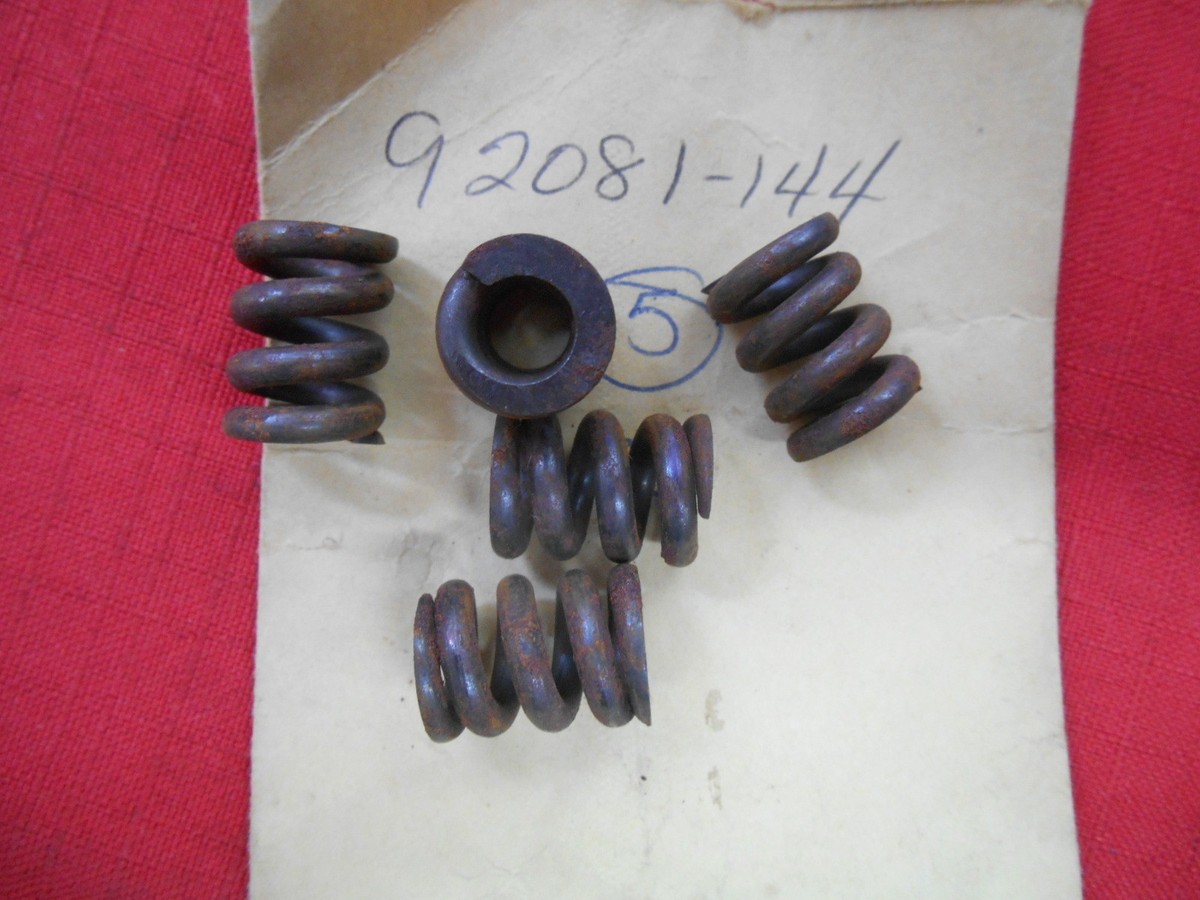 NOS Kawasaki Spring 1976 1977 1979 KZ750 92081-144 QTY 5 | eBay