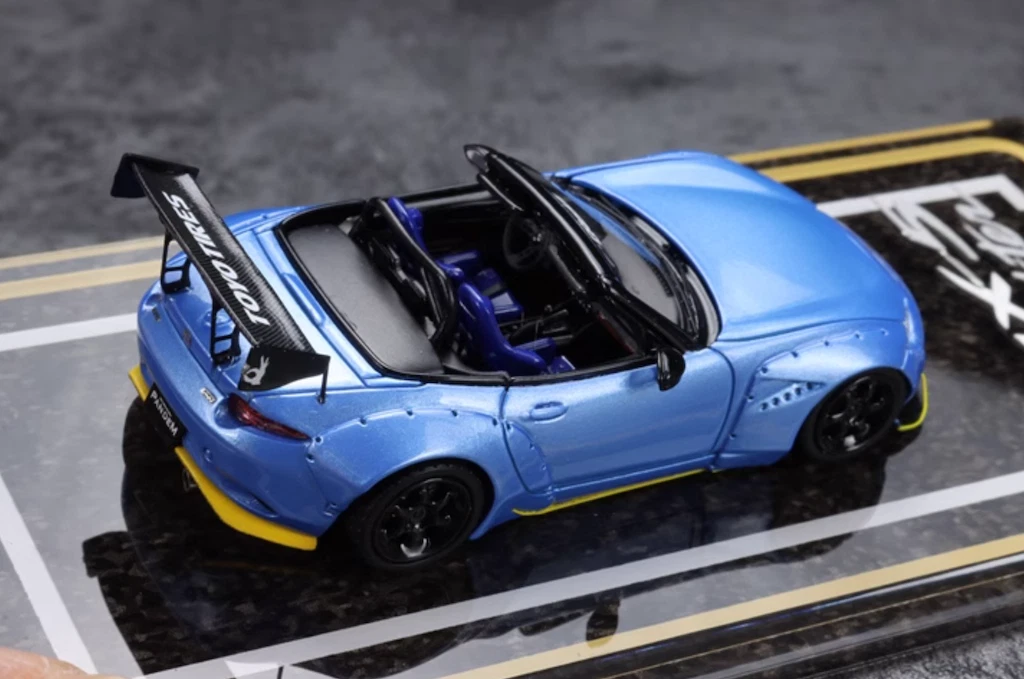 YM MODEL 1/64 マツダ ロケット バニー MX-5 ミアータ ブルー