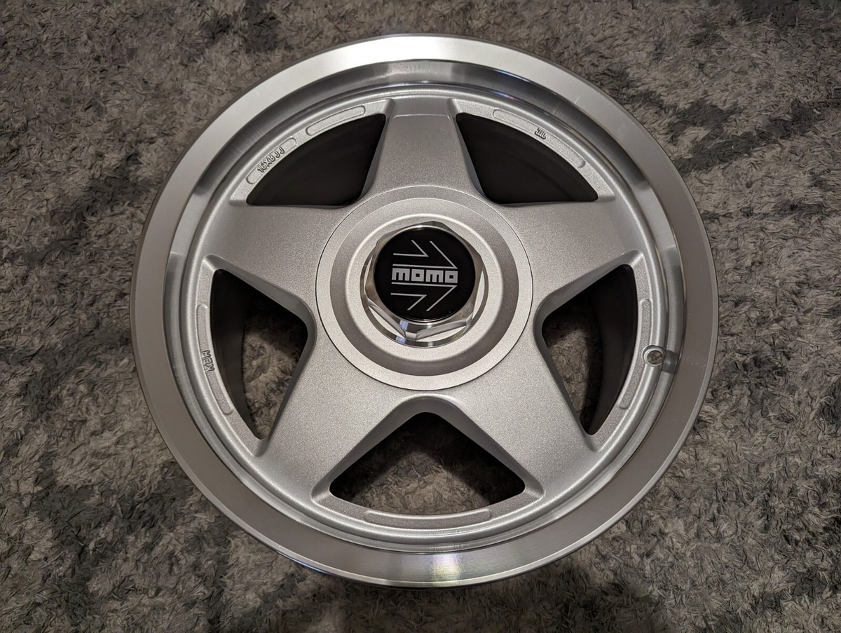 16x8 Momo Star wheel Set of 4 VK VL VB VC VH Brock Commodore Group