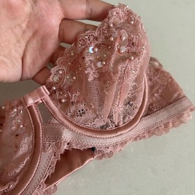 Victoria's Secret Designer Swarovski Crystal Rose Quartz 34C Bra & M Thong Set