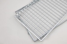 Gitterrost Normrost verzinkt 500x900x25 mm 30/30 mit Einlegerahmen