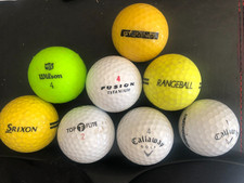 Mieszanka kolekcji piłek golfowych, wiele starych vintage