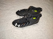 UNDER ARMOUR Spotlight Franchise RM Kid s Football Cleats Size 2Y
