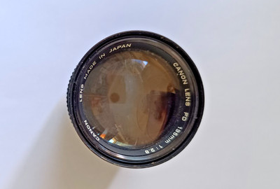 Klassisches Canon FD 135mm f/2.8 Vintage-Objektiv schönes Bokeh ideal f. Porträt
