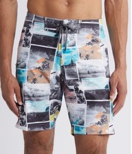 Tommy Bahama MOLOKAI SNAPSHOT Swim 9-Inch Board Shorts, 38, 40, 42