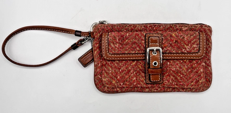 Muñequera Coach Hampton Soho espiga tweed lana/cuero coral/marrón Foto 2 de 4