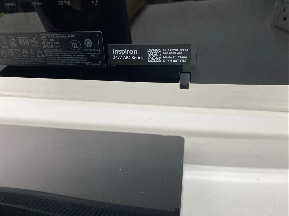 Dell Inspiron 3477 Aio 23.8'' Touch Screen i7-7500U 12 GB RAM 512 GB SSD/adapter - Image 3 of 4