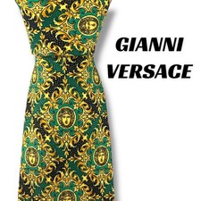  7622 Good condition Gianni Versace tie green Medusa in good condition