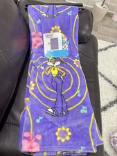 Looney Tunes plush throw blanket 50 X 70  Smoke and pet free home