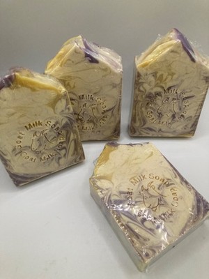 Homemade Raw Goat Milk Scented Lavender & Lemon - Lot 1 bar 5.0 oz ea.