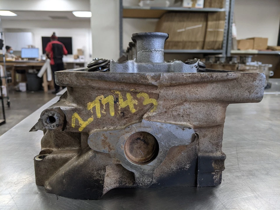 Culata derecha Jeep Grand Cherokee 2005 5.7 53021616BA Foto 4 de 4