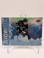💥 2024-25 UD Series 2 Hockey Speckled Parallel Electricity EC-9 Anze Kopitar