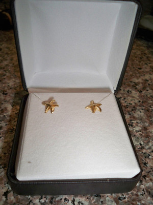 VTG 14k JCM Jacmel Yellow Gold 3D Starfish Stud Earrings 14K Marked Backs in Box