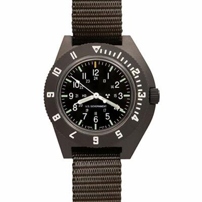 marathon navigator sage green