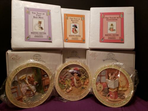 World Of Beatrix Potter 3D Plate Book Lot Benjamin Bunny Tailor Of Gloucester  - Foto 1 di 24