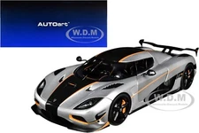 KOENIGSEGG AGERA RS MOON SILVER W/CARBON & ORANGE ACCENTS 1/18 CAR AUTOART 79024