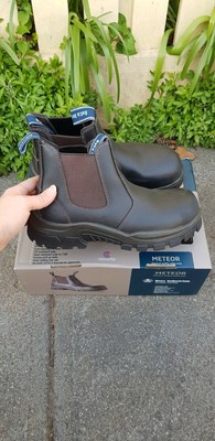 bata work boots bunnings