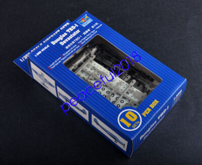 Trumpeter 06203 1/350 Douglas TBD-1 Devastator model