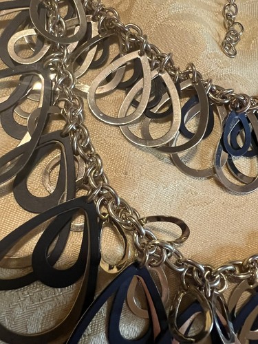Shoshanna 2-Tone Pear Drop Nested Adjustable Necklace Black & Goldtone 2 Tiers - Picture 10 of 12