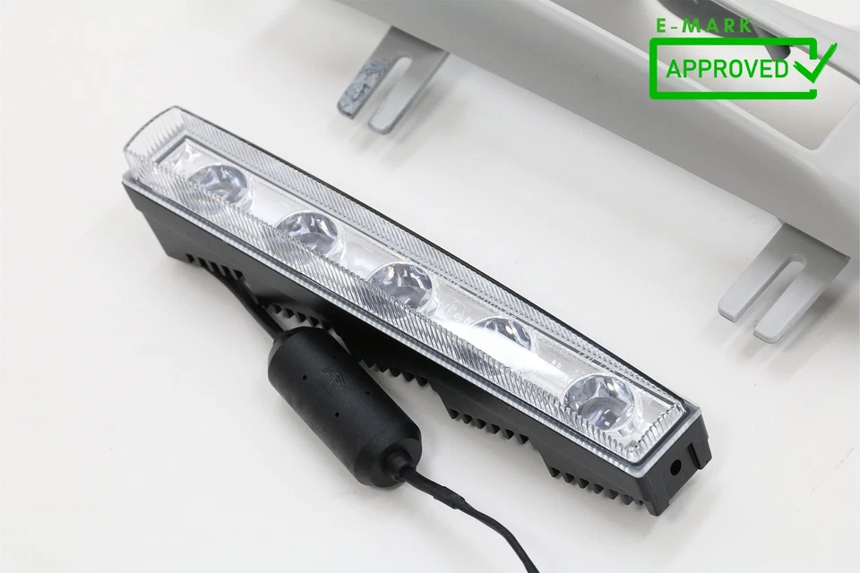 Fari Coperture Luce Diurne Dedicate LED DRL per Mercedes G W463 - Immagine 3 di 4