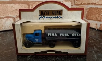 Lledo Days Gone Diecast - DG62002 - 1935 Ford Articulated Tanker - FINA Petrol - Image 1 of 4