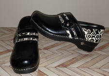 Womens Sanita Danish Clogs Size 39 US 8 Black White Floral Leather Nursing Shoes