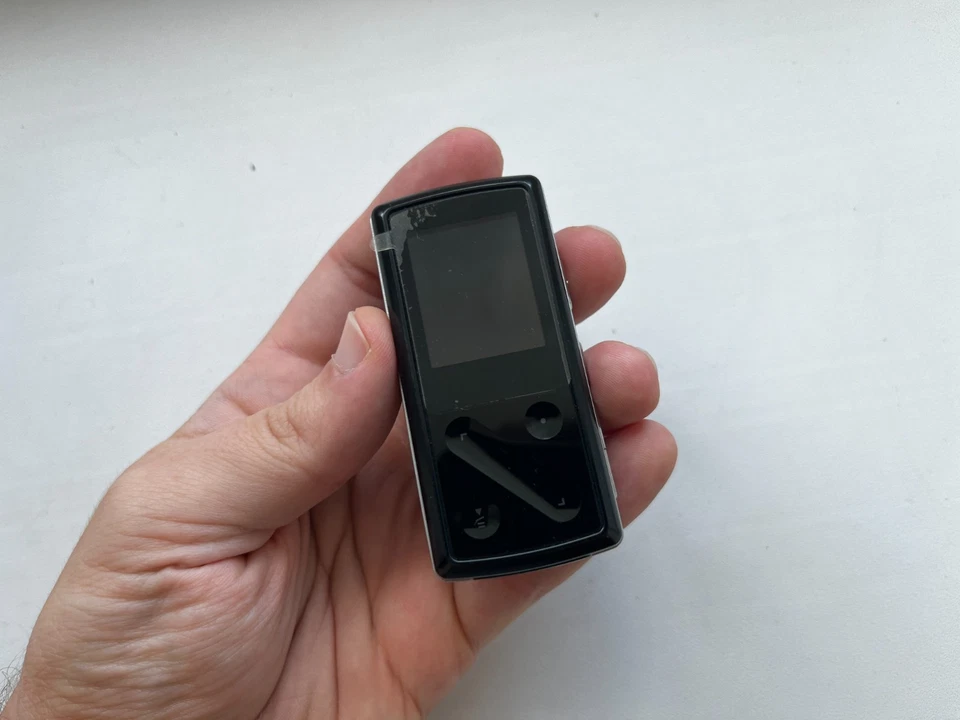 Raro Reproductor de Música MP3 Audio Cowon iAudio 7 8 GB (PROBADO) - Estado Caja Foto 3 de 4