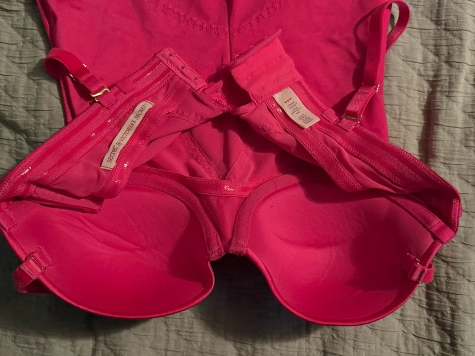 Victoria’s Secret Power Figura Ahuecada Multivía Forma Slip Rosa Caliente Talla 34C Foto 4 de 4