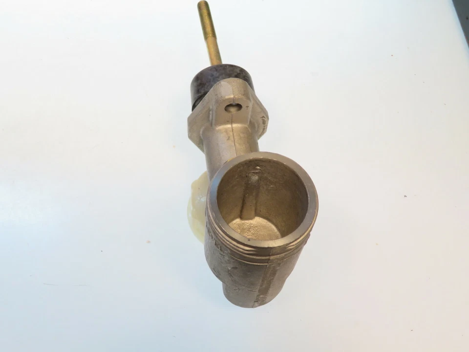 5/8" Bore Clutch Master Cylinder Fits Ford Anglia A.C. Ace & Nash Metropolitan - Image 4 of 4